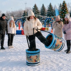 Забег в ведрах Новогодний
