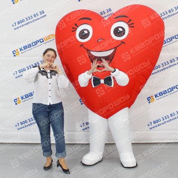 Надувной костюм сердца с аниматором красный